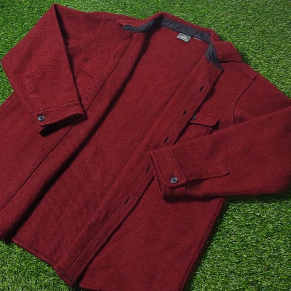 VINTAGE WOOLRICH BUTTON DOWN SHIRT SIZE XL BUTTON UP RED BLACK KNIT HERRINGBONE - Picture 4 of 6